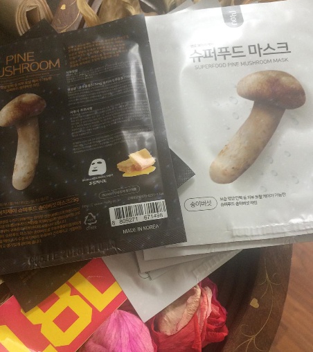 nohj Superfood Mask pack [Pine Mushroom]